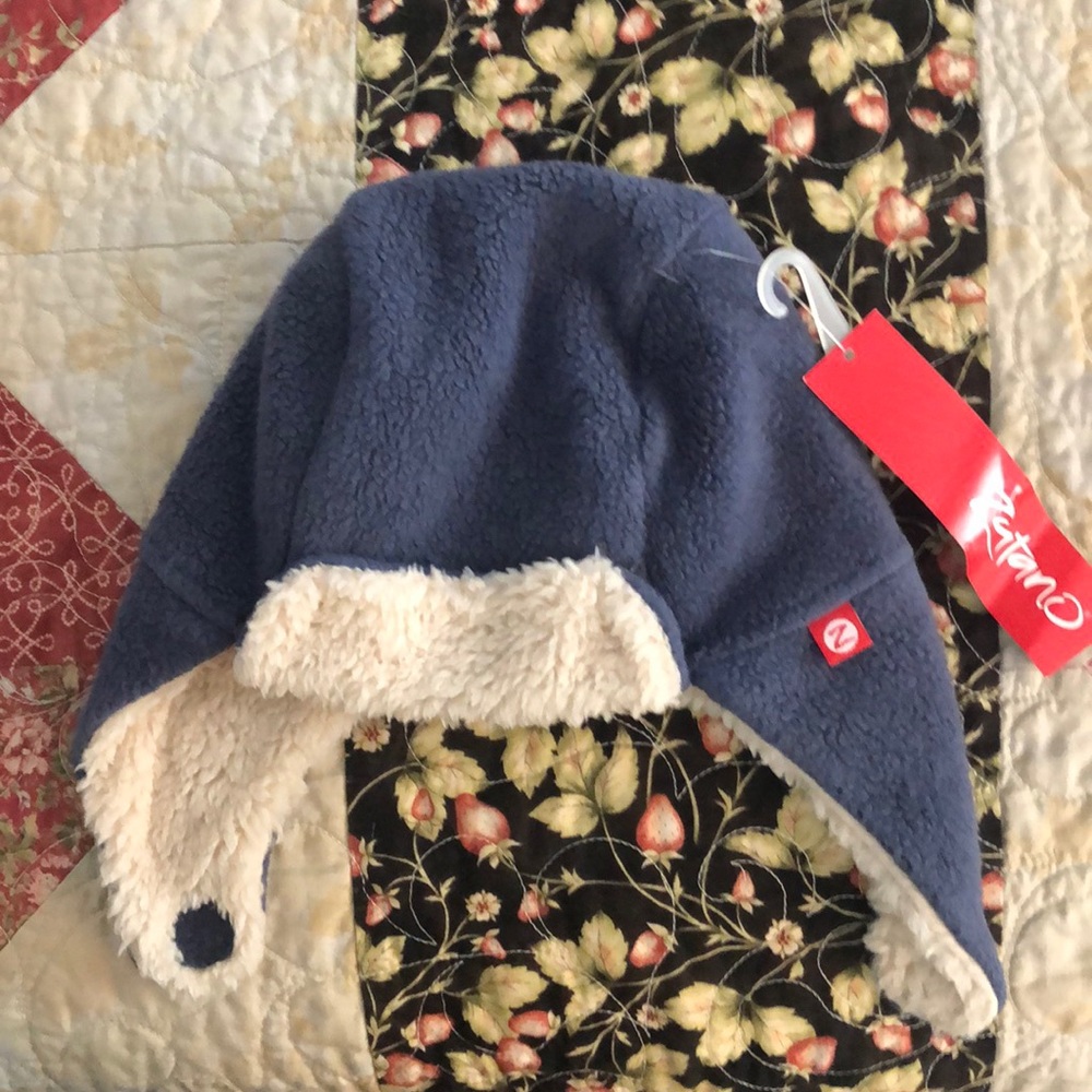 Zutano NWT furry fleece trapper hat